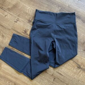 Fabletics Trinity pocket leggings